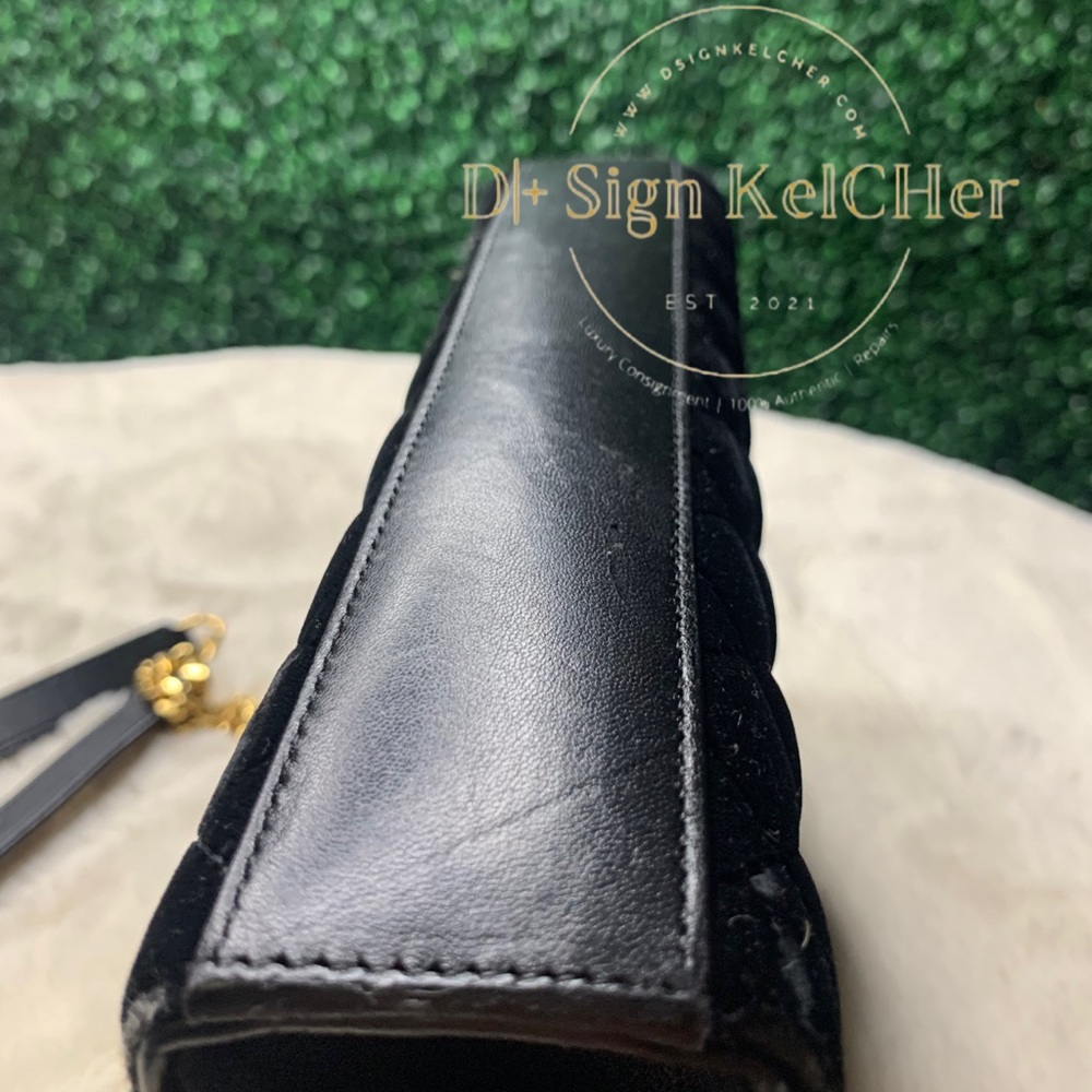 Yves Saint Laurent Velvet Monogram Triquilt Envelope Bag in Black - Picture 10 of 16